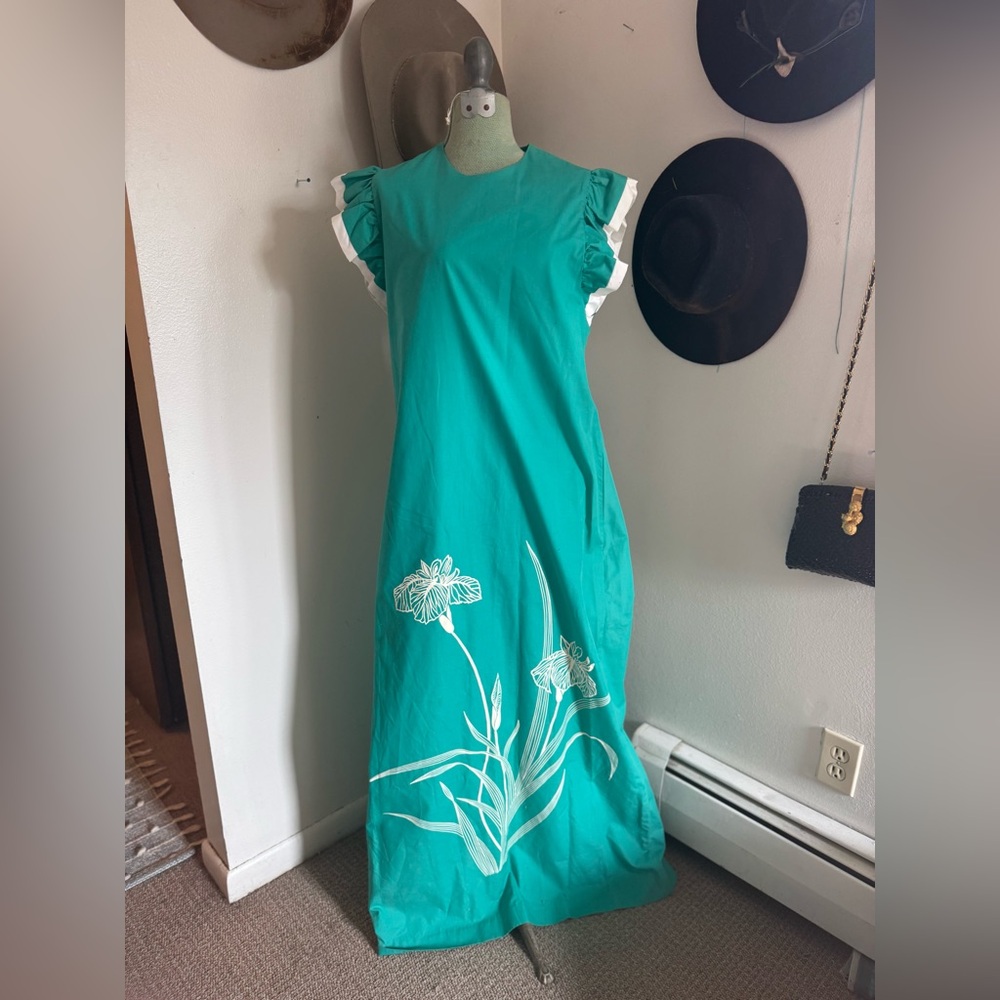 VINTAGE 1970s Hawaiian Mumu